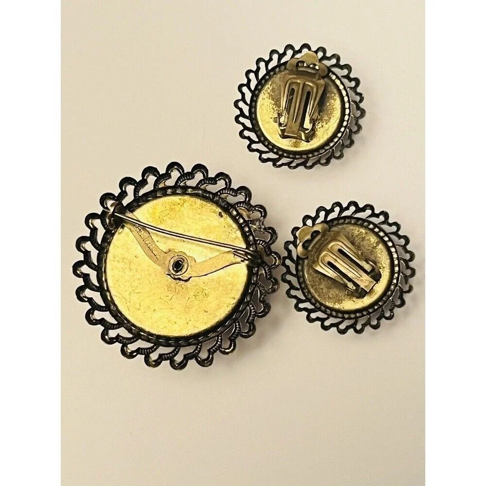 VTG west Germany Pin Brooch matching set earrings Mogul purple glass cabochon‎